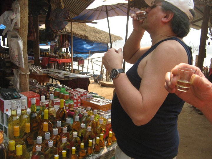 un peu d'alcool au scorpion